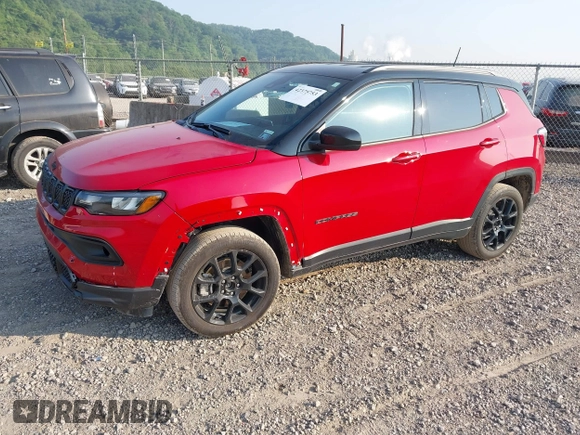 2024 Jeep Compass Latitude with VIN 3C4NJDBN8RT592122, listed as a IAAI auction lot 42375753 with 8,187 mi miles and . Bid and sale history available at DreamBid. Image 17.