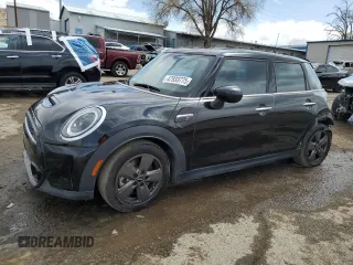 2022 MINI Hardtop 4 Door Cooper S with VIN WMW53DK04N2R07019, listed as a Copart auction lot 47933775 with 38,899 mi miles and Salvage title. Bid and sale history available at DreamBid. Image 1.