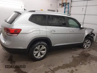 2019 Volkswagen Atlas SE with VIN 1V2LR2CA2KC533079, listed as a IAAI auction lot 41352399 with 88,826 mi miles and . Bid and sale history available at DreamBid. Image 13.