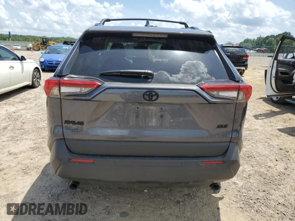 2024 Toyota RAV4 XLE Premium z VIN 2T3C1RFV3RW344089, wystawiony jako Copart lot #61747485 z przebiegiem 18 447 mil mil oraz Szkoda całkowita • Salvage title. Historia ofert i sprzedaży dostępna na DreamBid. Obrazek 6.