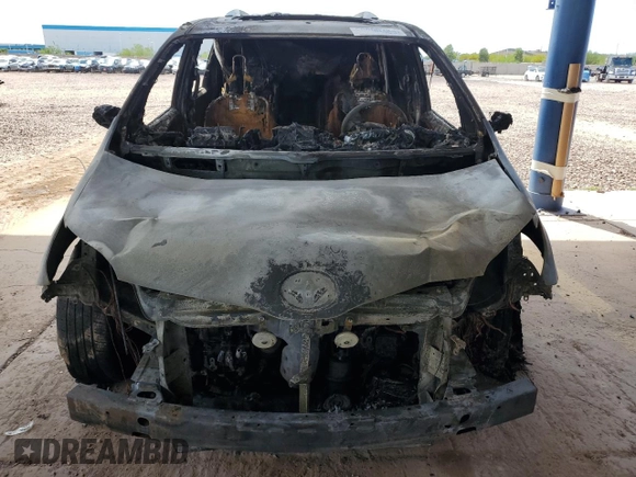 2014 Toyota Sienna Limited with VIN 5TDDK3DC2ES092332, listed as a Copart auction lot 53890385 with Not provided miles and Salvage title. Bid and sale history available at DreamBid. Image 5.