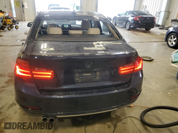 2015 BMW 3 Series 328i xDrive z VIN WBA3B5G5XFNS16548, wystawiony jako Copart lot #54682705 z przebiegiem 137 850 mil mil oraz Czysty tytuł • Clean title. Historia ofert i sprzedaży dostępna na DreamBid. Obrazek 6.