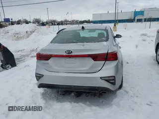 2021 Kia Forte LXS with VIN 3KPF24ADXME405132, listed as a IAAI auction lot 41532767 with 31,793 mi miles. Bid and sale history available at carsss.com. Image 16.