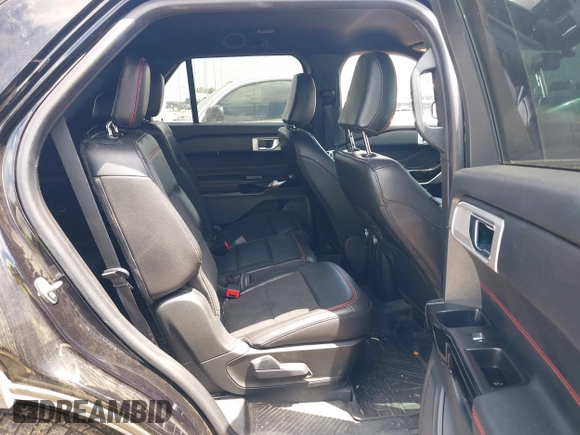 2022 Ford Explorer ST-Line with VIN 1FMSK7KH7NGB05501, listed as a IAAI auction lot 41989567 with 58,895 mi miles and . Bid and sale history available at DreamBid. Image 8.