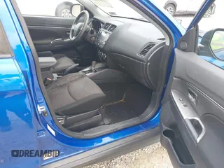 2019 Mitsubishi Outlander ES with VIN JA4AP3AU5KU019720, listed as a IAAI auction lot 42181626 with 67,578 mi miles and . Bid and sale history available at DreamBid. Image 5.