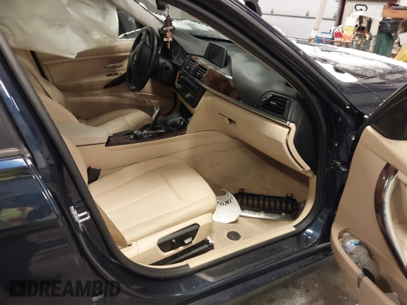 2013 BMW 3 Series 328i xDrive with VIN WBA3B5G51DNS02230, listed as a IAAI auction lot 41237054 with 89,704 mi miles. Bid and sale history available at carsss.com. Image 5.