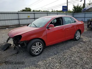 2007 Volkswagen Jetta 2.5 z VIN 3VWRG71K17M047943, wystawiony jako Copart lot #71654574 z przebiegiem 197 571 mil mil oraz Szkoda całkowita • Salvage title. Historia ofert i sprzedaży dostępna na DreamBid. Obrazek 1.
