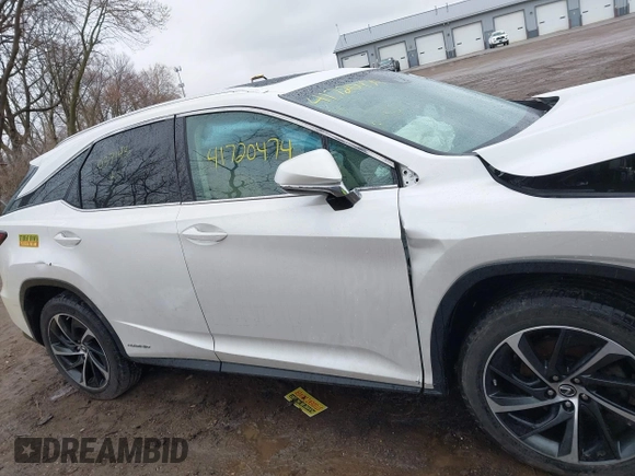 2019 Lexus RX with VIN 2T2BGMCA1KC037143, listed as a IAAI auction lot 41720474 with 101,971 mi miles. Bid and sale history available at carsss.com. Image 14.