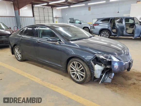 2014 Lincoln MKZ with VIN 3LN6L2G99ER819447, listed as a Copart auction lot 49896365 with 226,301 mi miles and Salvage Title. Bid and sale history available at DreamBid. Image 4.