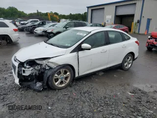 2013 Ford Focus SE z VIN 1FADP3F27DL186413, wystawiony jako Copart lot #60601995 z przebiegiem 85 750 mil mil oraz Szkoda całkowita • Salvage title. Historia ofert i sprzedaży dostępna na DreamBid. Obrazek 1.