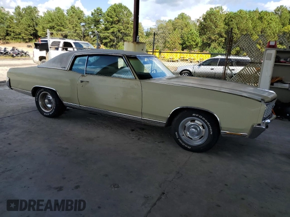 1972 Chevrolet Monte Carlo z VIN 1H57J2L567411, wystawiony jako Copart lot #72465014 z przebiegiem 83 239 mil mil oraz Szkody całkowita. Historia ofert i sprzedaży dostępna na DreamBid. Obrazek 4.