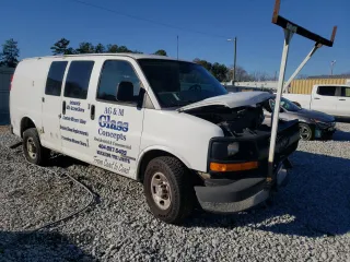 2012 Chevrolet Express Cargo z VIN 1GCWGFCAXC1184326, wystawiony jako Copart lot #88801015 z przebiegiem 393 415 mil mil oraz Szkoda całkowita • Salvage title. Historia ofert i sprzedaży dostępna na DreamBid. Obrazek 4.