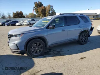 2025 Honda Pilot Black Edition with VIN 5FNYG1H97SB065780, listed as a Copart auction lot 50421345 with 5,621 mi miles and Salvage Title. Bid and sale history available at carsss.com. Image 1.