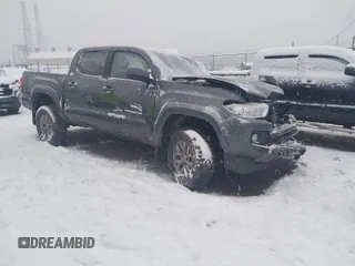 2019 Toyota Tacoma SR z VIN 3TMCZ5AN6KM283675, wystawiony jako IAAI lot #41245232 z przebiegiem 35 337 mil mil oraz . Historia ofert i sprzedaży dostępna na DreamBid. Obrazek 1.