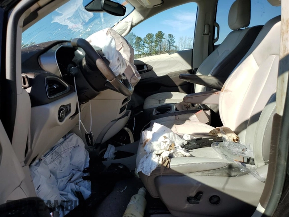 2017 Chrysler Pacifica Touring L Plus with VIN 2C4RC1EG0HR525202, listed as a Copart auction lot 42175765 with Not Provided miles and Salvage Title. Bid and sale history available at DreamBid. Image 7.