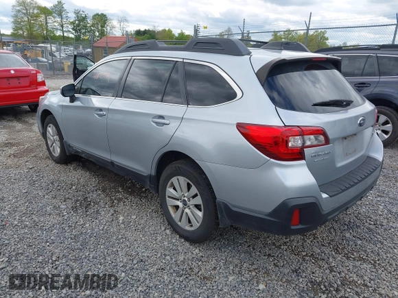 2018 Subaru Outback Premium z VIN 4S4BSAFC4J3257300, wystawiony jako IAAI lot #42175999 z przebiegiem 76 451 mil mil oraz . Historia ofert i sprzedaży dostępna na DreamBid. Obrazek 3.
