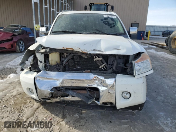 2013 Nissan Titan Pro-4X with VIN 1N6BA0EC8DN305146, listed as a Copart auction lot 86733324 with 196,752 mi miles and Clean title. Bid and sale history available at DreamBid. Image 5.