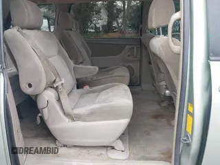 2007 Toyota Sienna CE with VIN 5TDZK23C27S070870, listed as a IAAI auction lot 42039359 with 331,934 mi miles and . Bid and sale history available at carsss.com. Image 8.