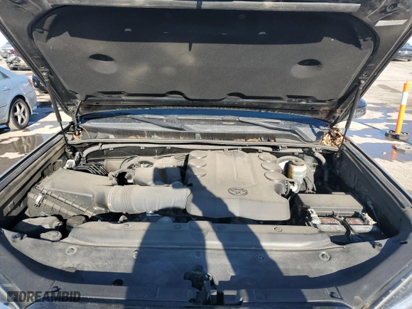 2017 Toyota 4Runner SR5 with VIN JTEZU5JR2H5158050, listed as a Copart auction lot 42636795 with 67,698 mi miles and Salvage Title. Bid and sale history available at carsss.com. Image 12.