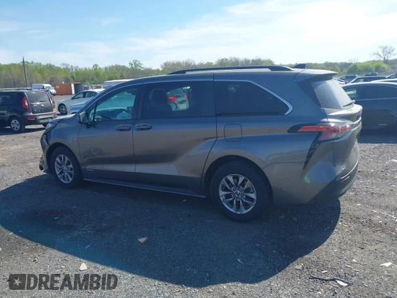 2021 Toyota Sienna LE z VIN 5TDKSKFCXMS031520, wystawiony jako IAAI lot #42080878 z przebiegiem 66 336 mil mil oraz . Historia ofert i sprzedaży dostępna na DreamBid. Obrazek 14.