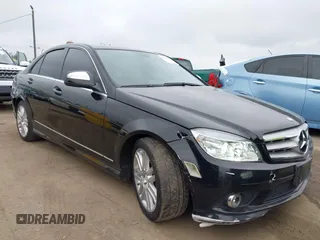 2009 Mercedes-Benz C 300 Sport z VIN WDDGF54X79R065346, wystawiony jako IAAI lot #42201062 z przebiegiem 239 868 mil mil oraz . Historia ofert i sprzedaży dostępna na DreamBid. Obrazek 1.