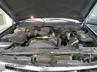 1998 Chevrolet Silverado 1500 z VIN 1GCEC14R5WZ145972, wystawiony jako Copart lot #85748594 z przebiegiem 323 362 mil mil oraz Szkoda całkowita • Salvage title. Historia ofert i sprzedaży dostępna na DreamBid. Obrazek 13.