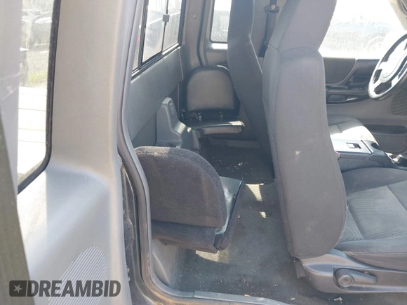 2004 Ford Ranger XL Fleet with VIN 1FTZR44U84PA35013, listed as a IAAI auction lot 42728616 with 154,385 mi miles and . Bid and sale history available at DreamBid. Image 8.