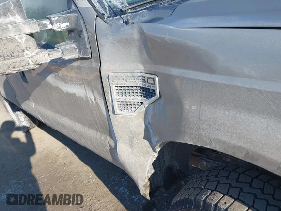 2008 Ford Super Duty F-250 SRW XL with VIN 1FTSX21Y38EB93621, listed as a IAAI auction lot 41379532 with 225,489 mi miles. Bid and sale history available at carsss.com. Image 6.