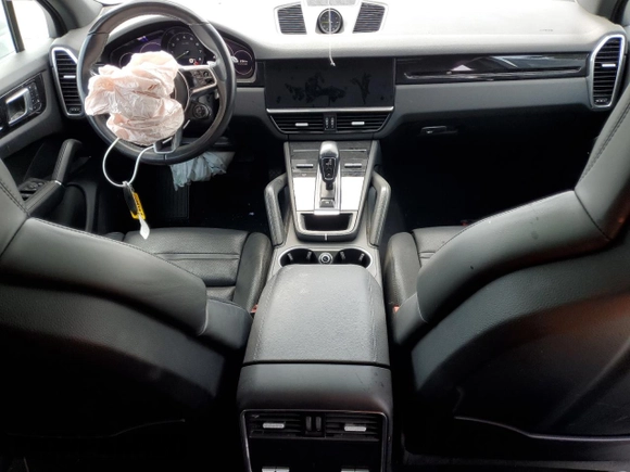 2022 Porsche Cayenne E-Hybrid Hybrid with VIN WP1AE2AY5NDA26193, listed as a Copart auction lot 48967735 with 60,703 mi miles and Clean title. Bid and sale history available at DreamBid. Image 8.