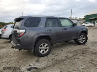 2017 Toyota 4Runner SR5 with VIN JTEBU5JR9H5429607, listed as a Copart auction lot 73697064 with 0 mi miles and Salvage Title. Bid and sale history available at carsss.com. Image 3.