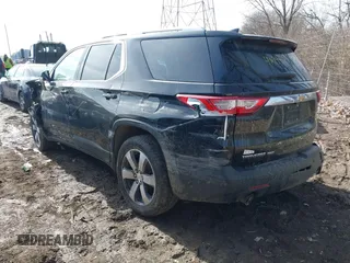 2018 Chevrolet Traverse LT z VIN 1GNEVHKWXJJ199472, wystawiony jako IAAI lot #41499911 z przebiegiem 129 127 mil mil oraz . Historia ofert i sprzedaży dostępna na DreamBid. Obrazek 3.