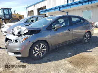 2020 Nissan Versa SV z VIN 3N1CN8EV3LL810248, wystawiony jako Copart lot #53199965 z przebiegiem 77 556 mil mil oraz Szkoda całkowita • Salvage title. Historia ofert i sprzedaży dostępna na DreamBid. Obrazek 1.