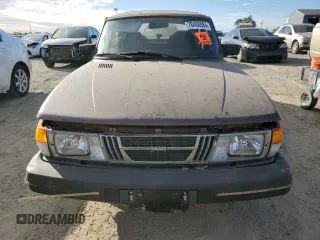 1983 Saab 900 z VIN YS3AS33S4D2012751, wystawiony jako Copart lot #78458984 z przebiegiem 219 035 mil mil oraz Czysty tytuł • Clean title. Historia ofert i sprzedaży dostępna na DreamBid. Obrazek 5.