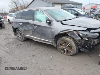 2019 Infiniti QX60 LUXE with VIN 5N1DL0MN4KC528751, listed as a IAAI auction lot 41076594 with 120,452 mi miles. Bid and sale history available at carsss.com. Image 6.