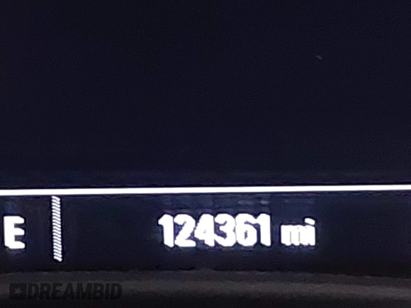 2018 Chevrolet Equinox LT with VIN 2GNAXSEV8J6252031, listed as a IAAI auction lot 41251068 with 124,361 mi miles. Bid and sale history available at carsss.com. Image 15.