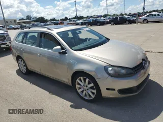 2014 Volkswagen Jetta SportWagen SE w/Sunroof with VIN 3VWPP7AJ9EM621717, listed as a Copart auction lot 73888144 with 37,658 mi miles and Salvage Title. Bid and sale history available at carsss.com. Image 4.