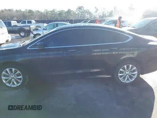 2015 Chrysler 200 C with VIN 1C3CCCCB4FN524965, listed as a IAAI auction lot 41757269 with 187,293 mi miles. Bid and sale history available at carsss.com. Image 14.