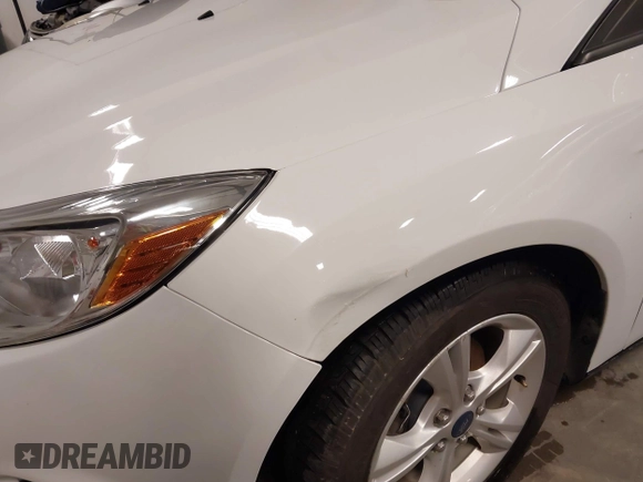 2014 Ford Focus SE with VIN 1FADP3F21EL200534, listed as a IAAI auction lot 41942026 with 61,414 mi miles. Bid and sale history available at carsss.com. Image 17.
