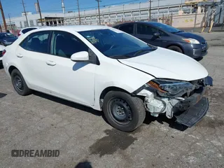 2018 Toyota Corolla L z VIN 2T1BURHE1JC017687, wystawiony jako IAAI lot #41812608 z przebiegiem 331 964 mil mil oraz . Historia ofert i sprzedaży dostępna na DreamBid. Obrazek 1.