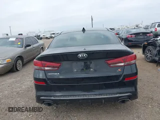 2020 Kia Optima LX with VIN 5XXGT4L3XLG405496, listed as a IAAI auction lot 41582977 with 71,201 mi miles. Bid and sale history available at carsss.com. Image 17.