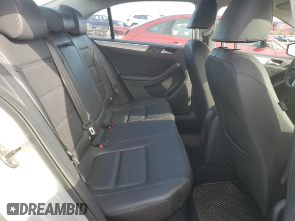 2013 Volkswagen Jetta SE z VIN 3VWDX7AJ8DM428539, wystawiony jako Copart lot #49662365 z przebiegiem 122 768 mil mil oraz Szkoda całkowita • Salvage title. Historia ofert i sprzedaży dostępna na DreamBid. Obrazek 10.