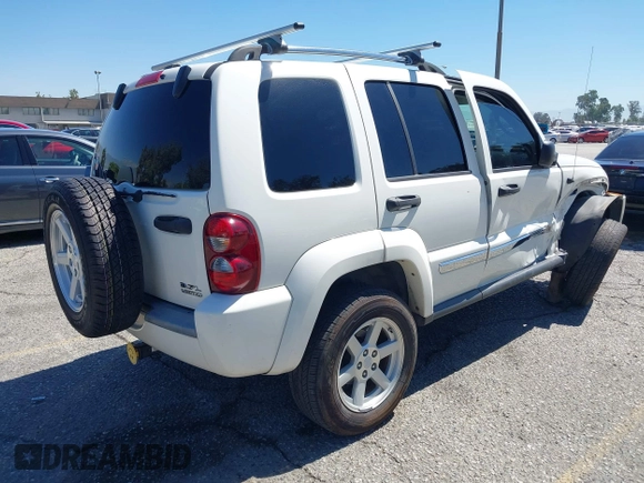 2006 Jeep Liberty Limited z VIN 1J4GL58K56W183758, wystawiony jako IAAI lot #42690220 z przebiegiem 76 067 mil mil oraz . Historia ofert i sprzedaży dostępna na DreamBid. Obrazek 4.