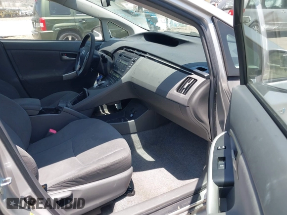 2010 Toyota Prius II z VIN JTDKN3DU1A1280435, wystawiony jako IAAI lot #42358985 z przebiegiem 307 647 mil mil oraz . Historia ofert i sprzedaży dostępna na DreamBid. Obrazek 5.