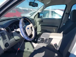 2009 Ford Escape XLS with VIN 1FMCU02729KA51377, listed as a IAAI auction lot 41404063 with 104,582 mi miles and . Bid and sale history available at DreamBid. Image 5.