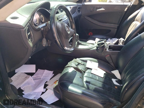 2010 Mercedes-Benz CLS 550 с VIN WDDDJ7CB3AA161609, выставлен на аукционе Copart как лот 60133343 с пробегом Не указан миль и Списание • Salvage title. История ставок и продаж доступна на DreamBid. Изображение 7.