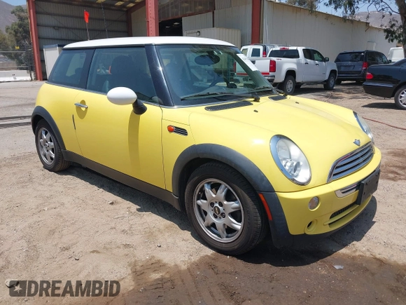 2006 MINI Hardtop с VIN WMWRC33576TK65655, выставлен на аукционе IAAI как лот 42453780 с пробегом 42 960 миль миль и . История ставок и продаж доступна на DreamBid. Изображение 1.