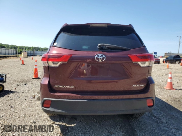 2018 Toyota Highlander SE z VIN 5TDJZRFH9JS825464, wystawiony jako Copart lot #59546165 z przebiegiem 89 655 mil mil oraz Szkoda całkowita • Salvage title. Historia ofert i sprzedaży dostępna na DreamBid. Obrazek 6.