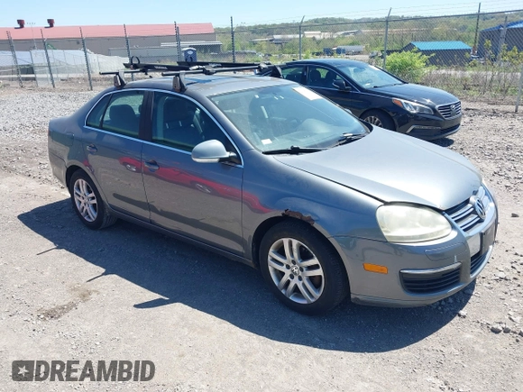 2006 Volkswagen Jetta Sedan 1.9L TDI with VIN 3VWST71K56M009840, listed as a IAAI auction lot 42108933 with 180,407 mi miles. Bid and sale history available at carsss.com. Image 1.