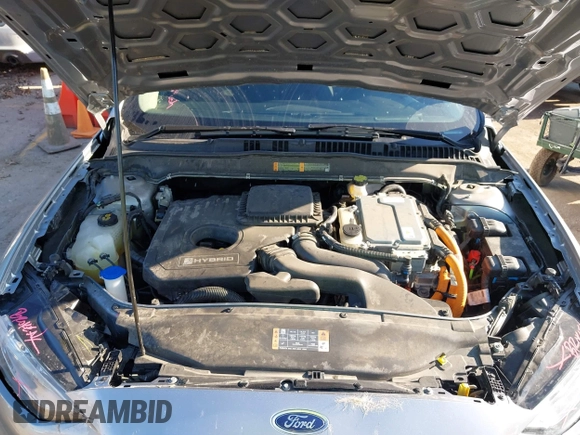 2020 Ford Fusion SE with VIN 3FA6P0LU4LR219672, listed as a IAAI auction lot 42331193 with 60,500 mi miles and . Bid and sale history available at DreamBid. Image 10.