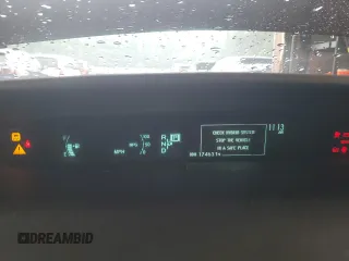 2013 Toyota Prius One z VIN JTDKN3DU1D5606098, wystawiony jako Copart lot #59498875 z przebiegiem 174 631 mil mil oraz Szkoda całkowita • Salvage title. Historia ofert i sprzedaży dostępna na DreamBid. Obrazek 9.